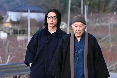 日本剧 6秒钟的轨迹～烟花师望月星太郎的忧郁海报