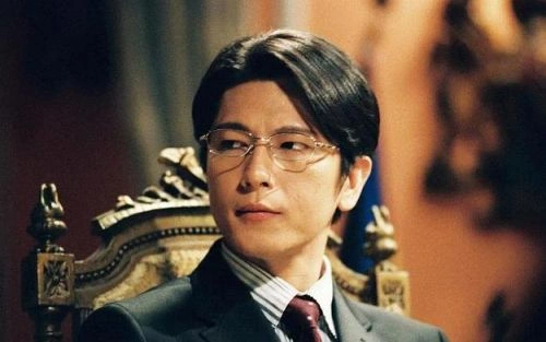 古畑任三郎 凶手是大使阁下 恐怖片 及川光博 海报