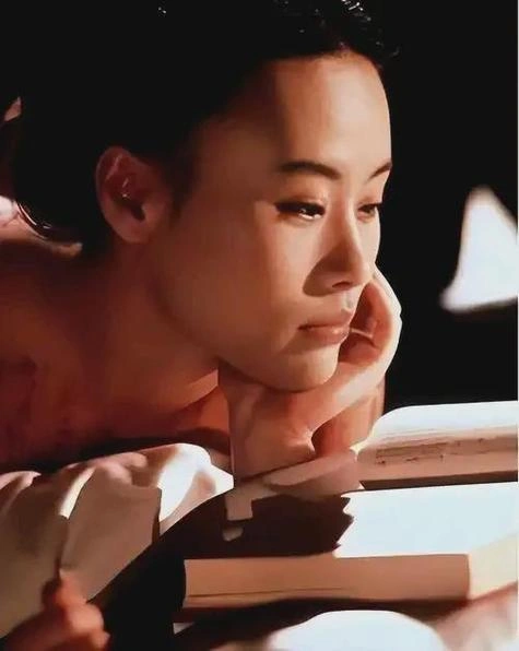戒烟不戒酒电影版 邬君梅 喜剧片 官方剧照