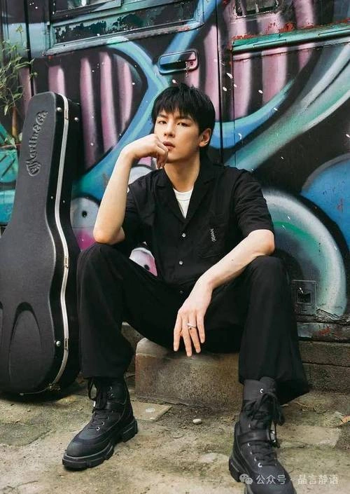 初恋教我的18件事 谭泉 爱情片 官方剧照