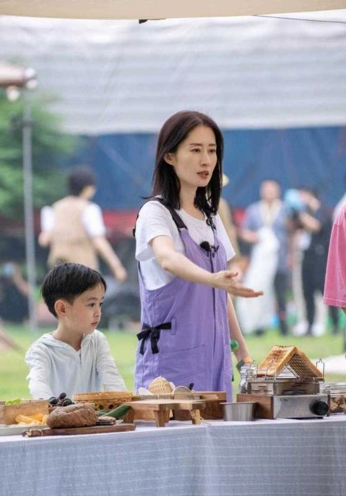 花儿与少年 露营季 刘敏涛 综艺 官方剧照