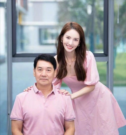 女儿们的恋爱第三季 综艺 图片
