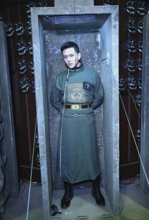 密室逃脱·暗夜古宅 综艺 截图
