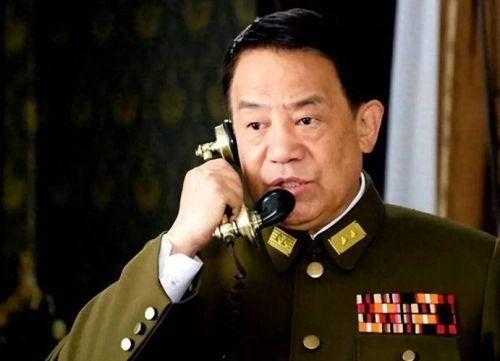 戴勋章的走私犯 高明 悬疑片 官方剧照