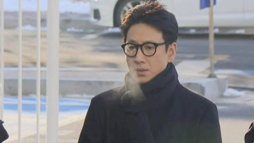 我们的社区 李善均 犯罪片 官方剧照