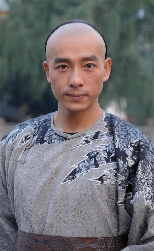 龙隐迷窟 李沛泽 悬疑片 官方剧照