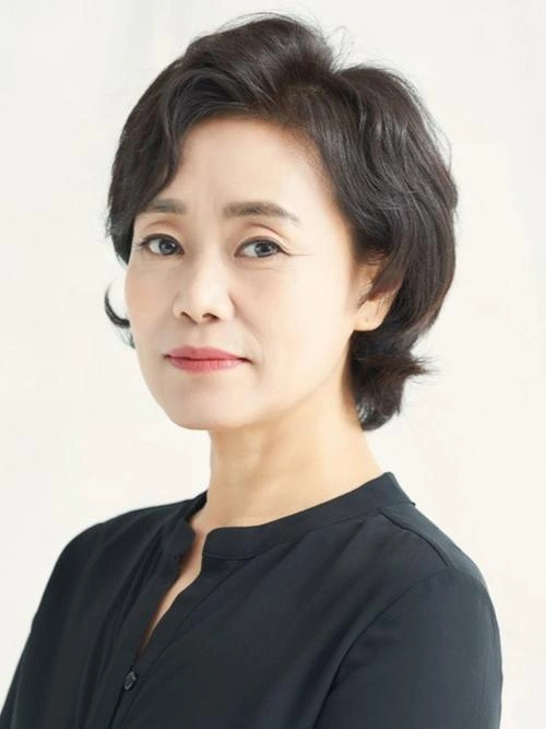 打开门 姜爱信 惊悚片 官方剧照