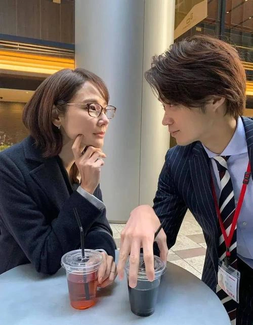 产科医鸿鸟 吉田羊 日本剧 官方剧照