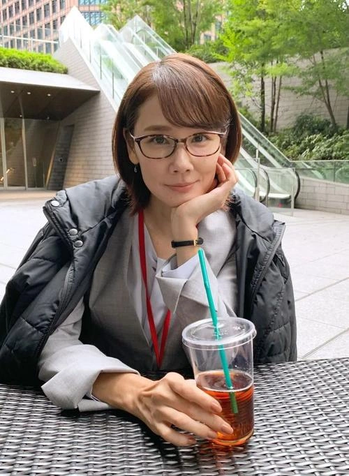 六月灯的三姐妹 吉田羊 剧情片 官方剧照