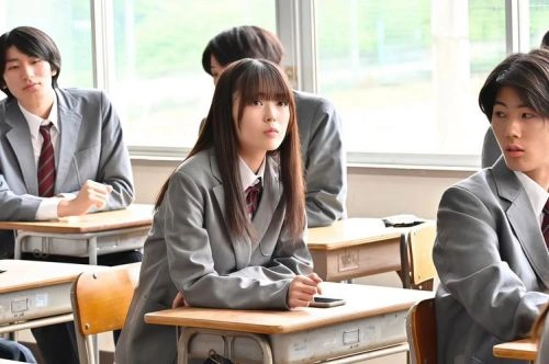 如果是这样的家人,何不舍弃? 岩本莲加 日本剧 官方剧照
