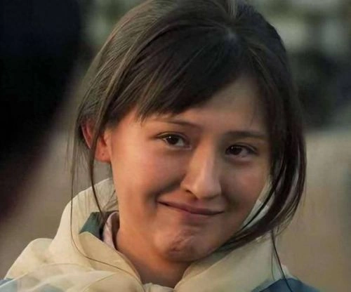 不当演员的姑娘 热依 剧情片 官方剧照