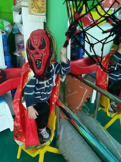 万圣快乐 莉莎·索斯科特 恐怖片 官方剧照